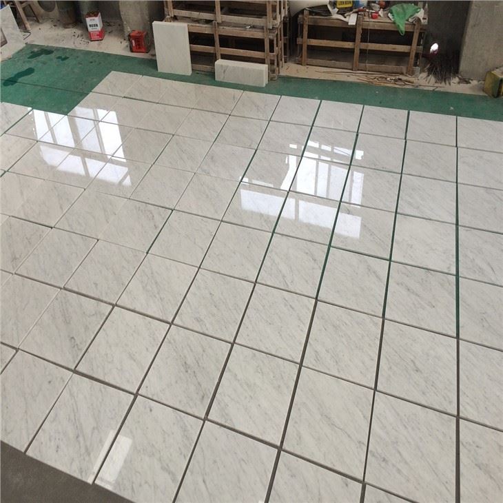 Итальянская мраморная плитка Bianco Carrara