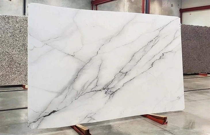 Calacatta-Lincoln-Marble-for-Countertop-Slab-Tile-Kitchen.webp (5)(001)